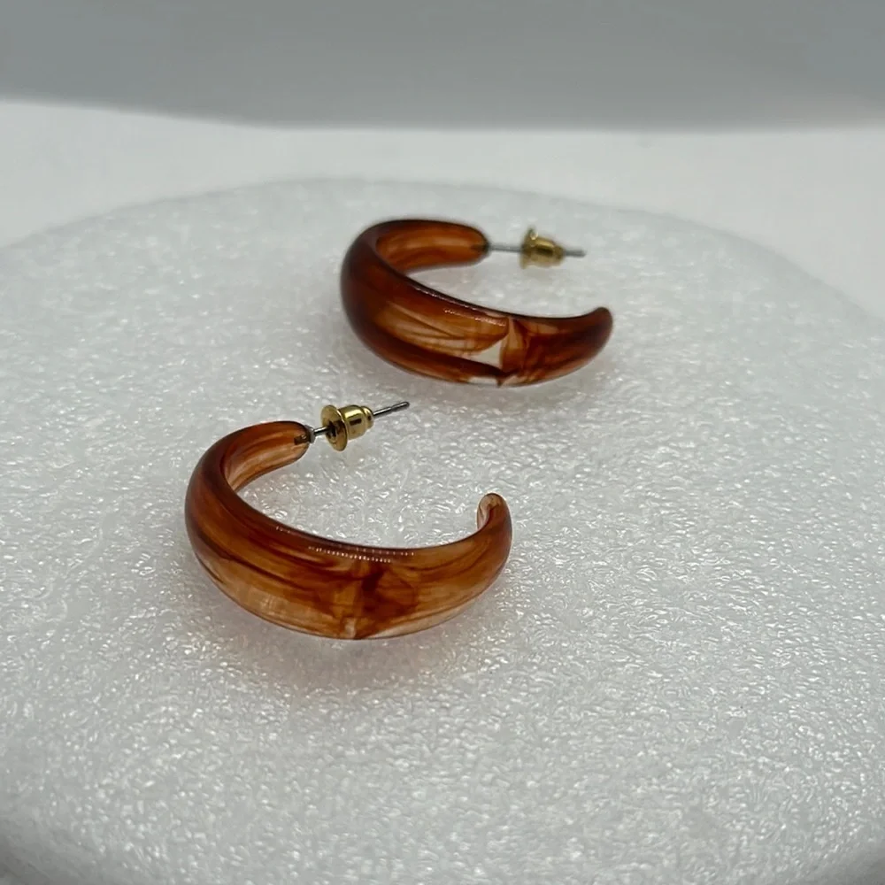 Chic Brown Marbled Acetate Hoop Earrings